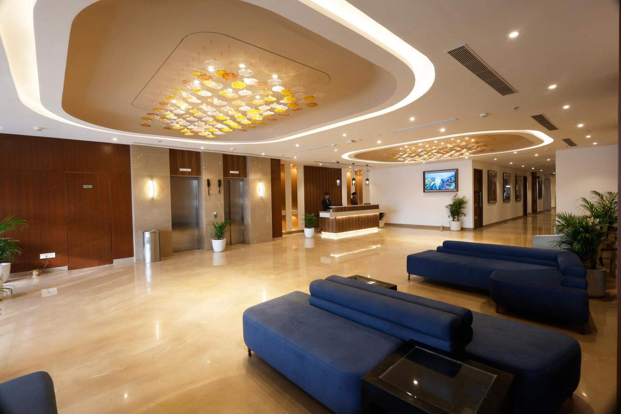 Tulip Inn Zirakpur Esterno foto