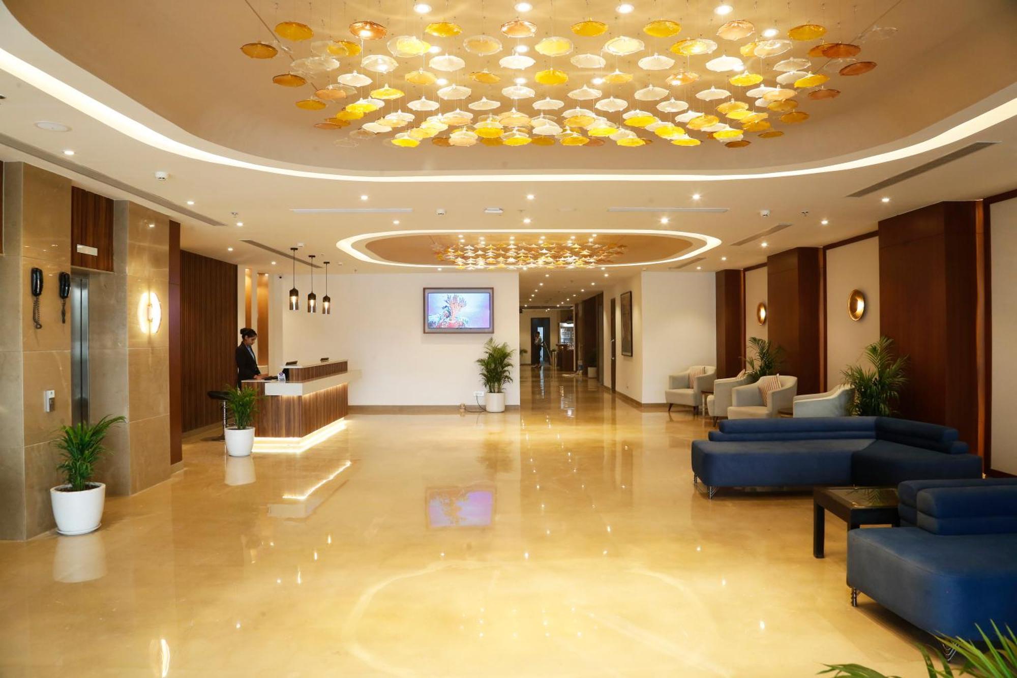 Tulip Inn Zirakpur Esterno foto