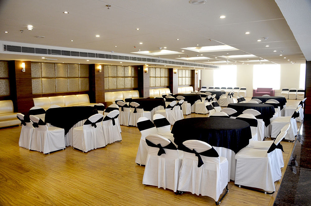 Tulip Inn Zirakpur Esterno foto